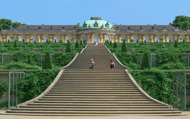 Sanssouci Sarayı ve Park Alanı