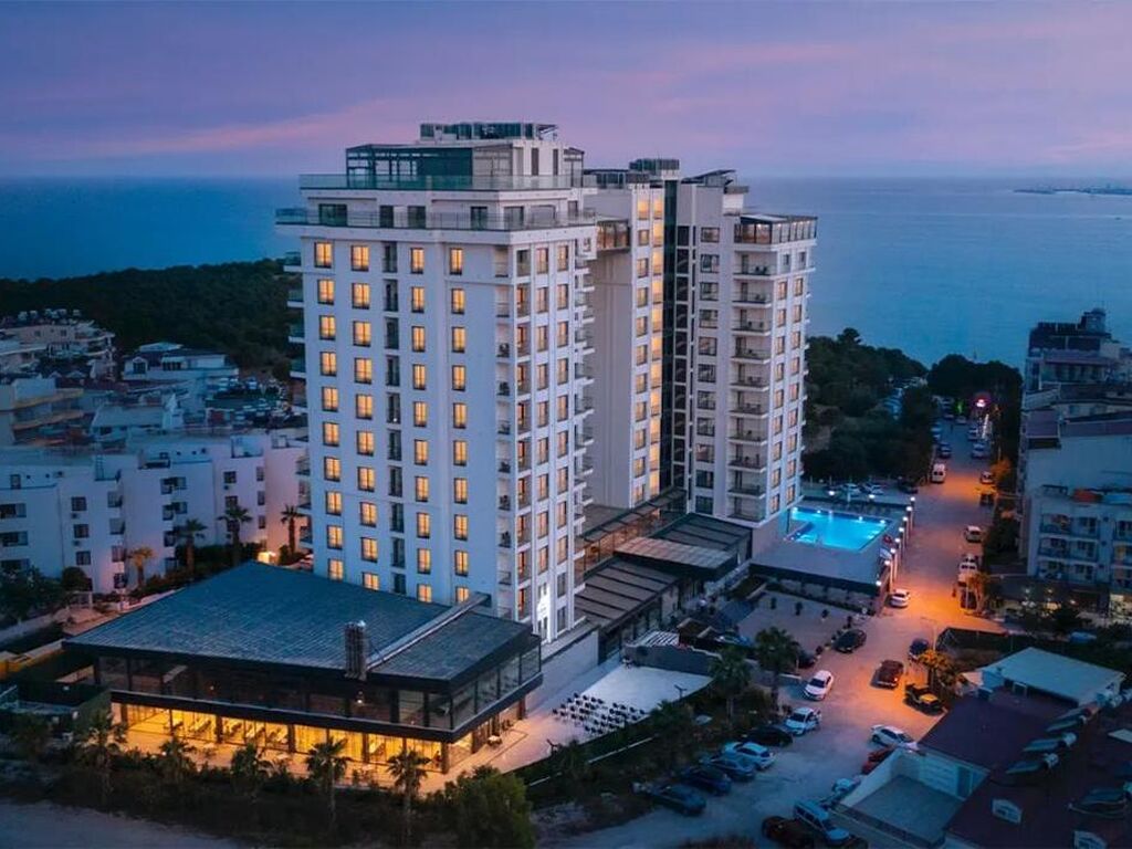 City Point Beach & Spa Hotel