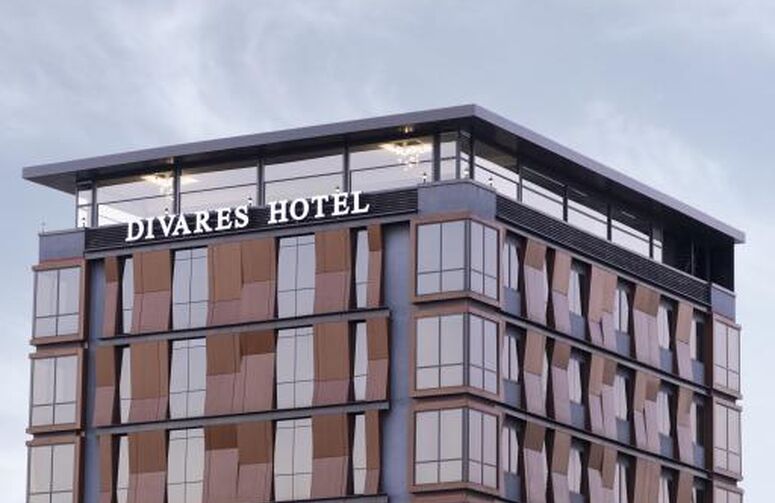 Divares Luxury Hotel