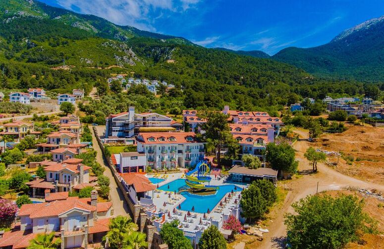Sunshine Holiday Resort