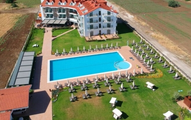 Acroter Hotel & Spa