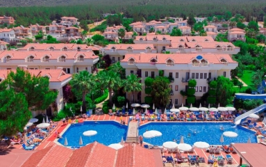 Yel Holiday Resort Standart Oda Havuz Manzaralı