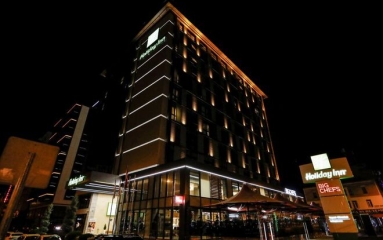 Holiday Inn Kayseri Standard Room French Bed