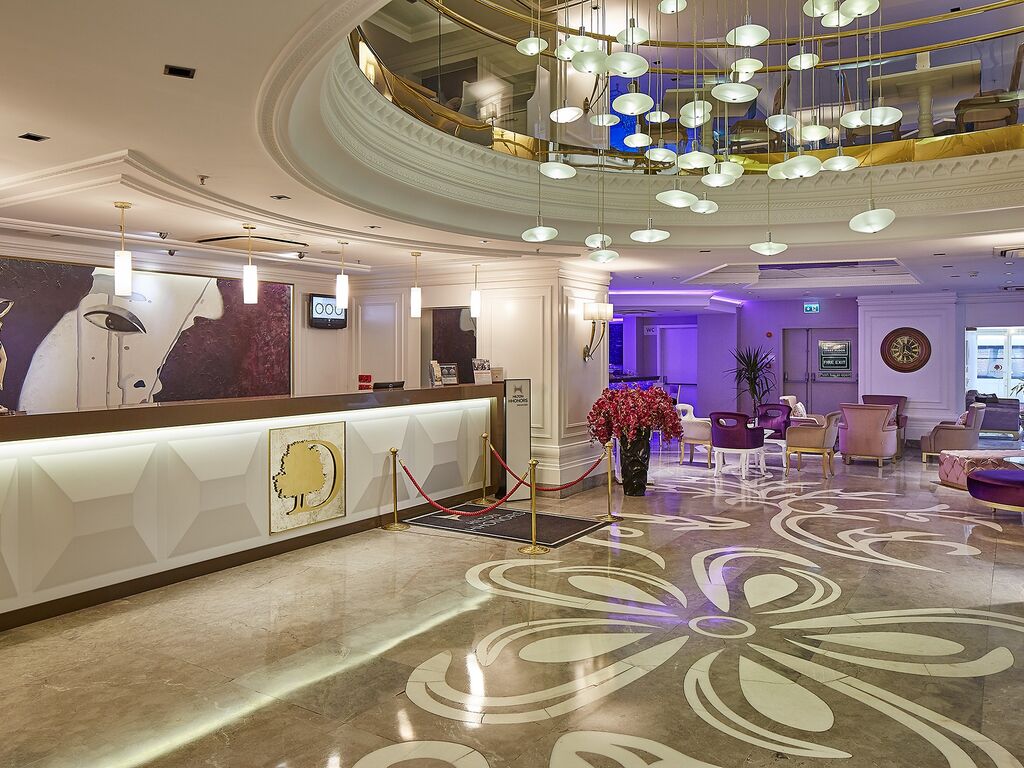 Doubletree by Hilton İzmir Hotel