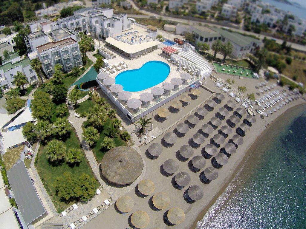Charm Beach Hotel