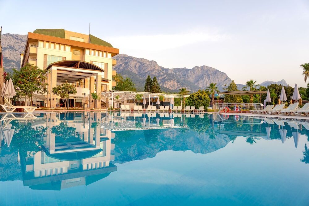 Grand Gül Beach Hotel & Resort
