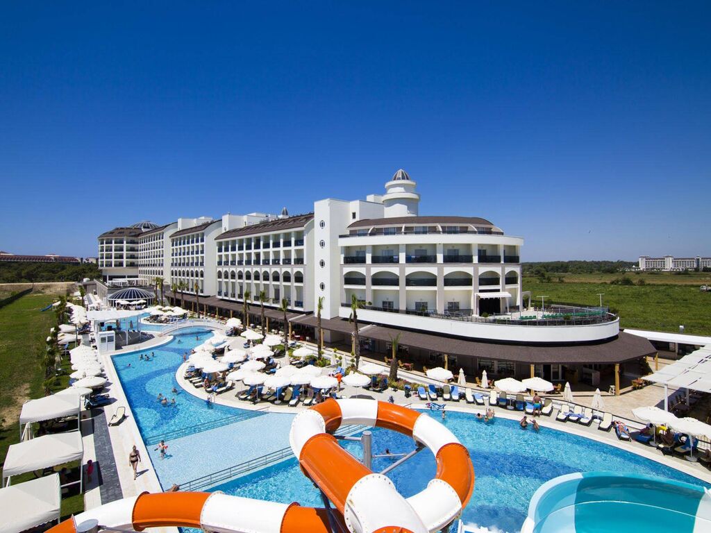 Lrs Port River Hotel & Spa