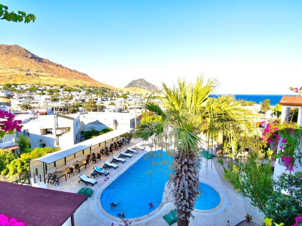 Mare Garden Hotel