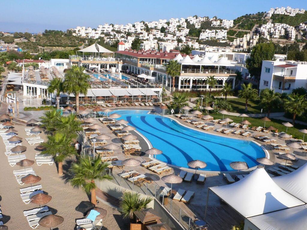 Armonia Holiday Village & Spa Hotel