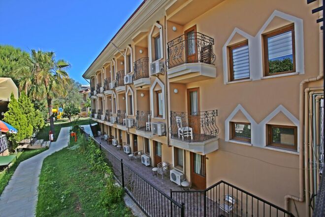 Zehra Hotel