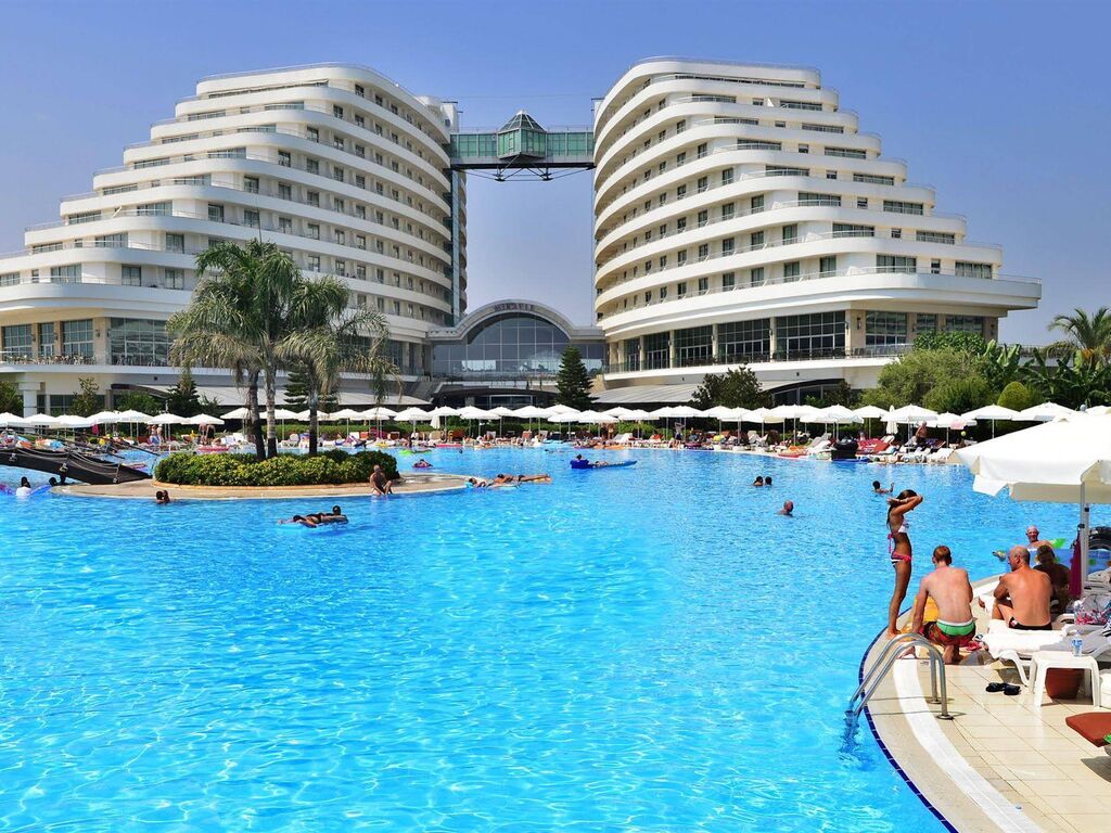 Miracle Resort Hotel