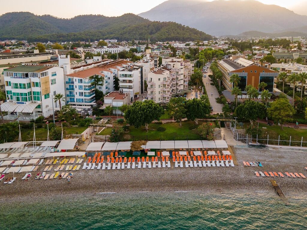 Viking Nona Beach Hotel