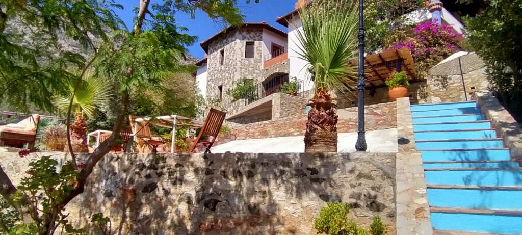 Şato Trıopıa Butık Otel