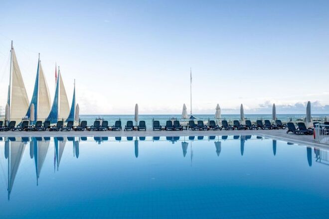 Adin Beach Hotel