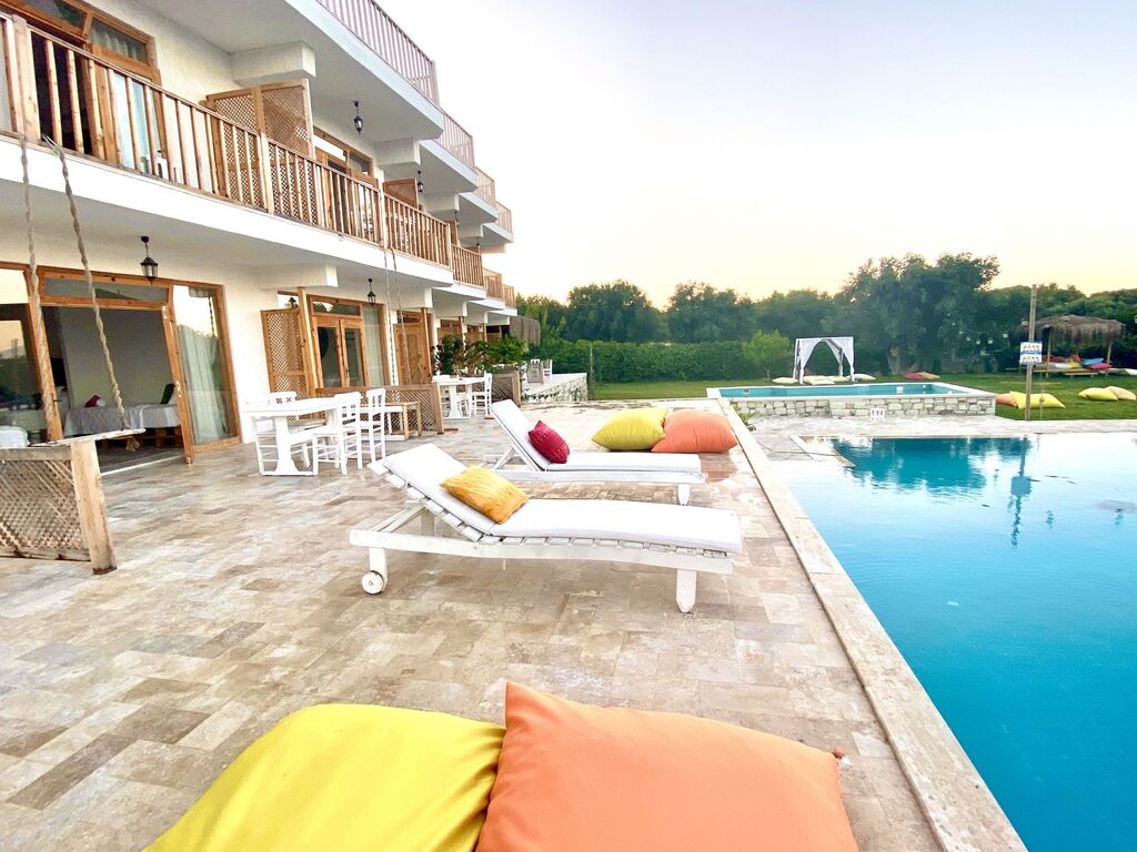 Alaçatı Barbarossa Hotel