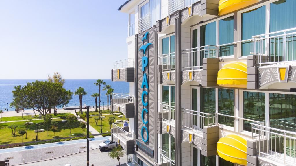 Pacco Sea & City Hotel