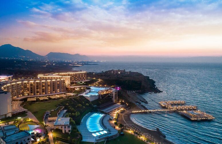 Elexus Hotel Resort & SPA