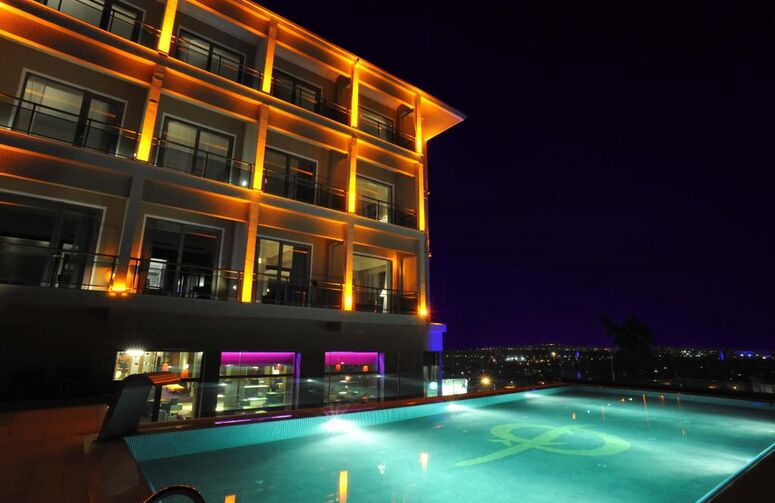 Hotel Çelik Palas Convention Center & Thermal SPA