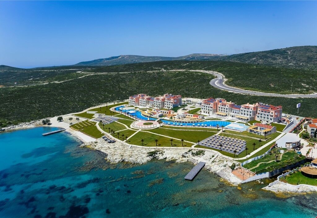 Double Tree by Hilton Çeşme Alaçatı Beach Resort (ex: Porto Beach Resort Exclusive)