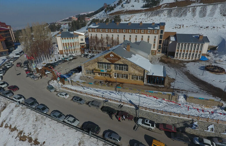 Snowdora Ski Resort Hotels