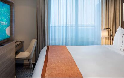 Celebrity Silhouette ile İzlanda Turu Pegasus Havayolları ile 9 Gece - 17 Temmuz
