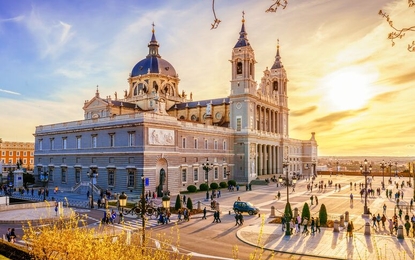 Elegant Barcelona, Valencia, Madrid Turu Pegasus HY ile 4 Gece Ekstra Turlar Dahil