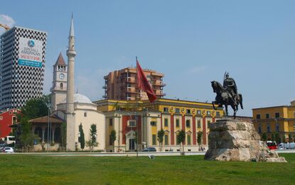 Elit Büyük Balkanlar Turu THY ile 7 Gece Kurban Bayramı Dönemi Tüm Çevre Gezileri ve Akşam Yemekleri ve Makedon Gecesi Dahil