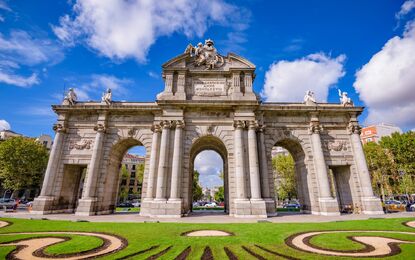Madrid, Valencia, Barcelona Turu Pegasus HY ile 4 Gece Vitoria ve Zaragoza Şehir Turları Dahil