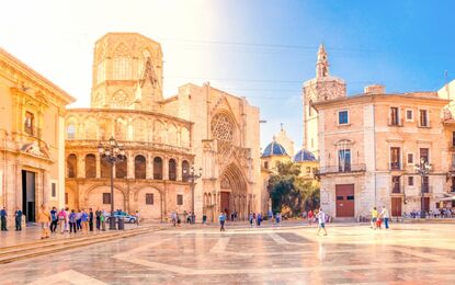 Madrid, Valencia, Barcelona Turu Pegasus HY ile 4 Gece Vitoria ve Zaragoza Şehir Turları Dahil