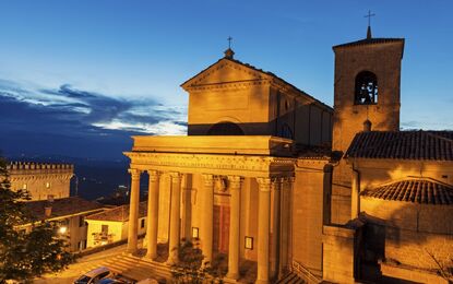 Elegant İtalya - San Marino Turu Pegasus HY ile 7 Gece Ekstra Turlar Dahil