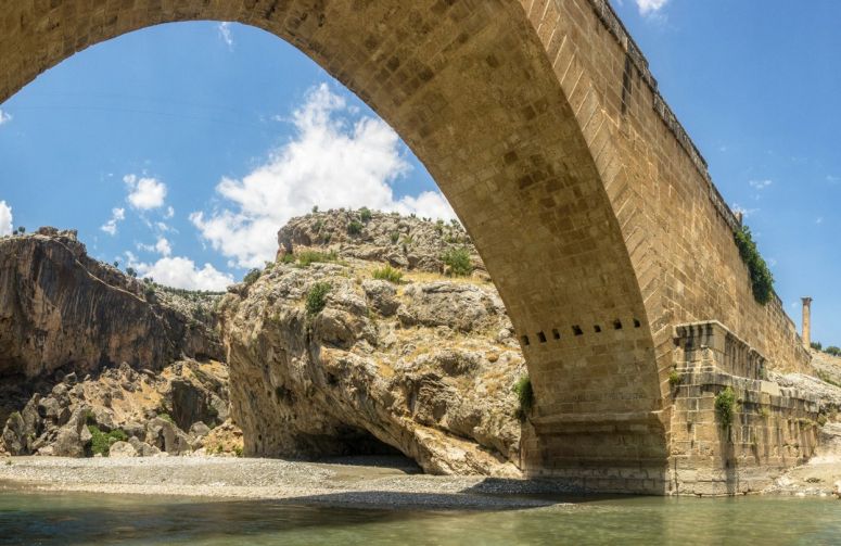 İkonik Gap Turu|3 Gece Konaklamalı Uçaklı İstanbul Çıkışlı Gaziantep Başlar Diyarbakır Biter Ramazan Bayramı Özel