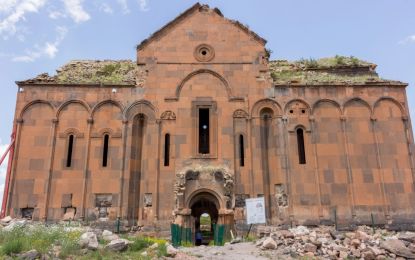 İkonik Kars ve Gürcistan Turu Tiflis Batum Borjomi Gori | 4 Gece Konaklamalı Uçaklı İstanbul Çıkışlı