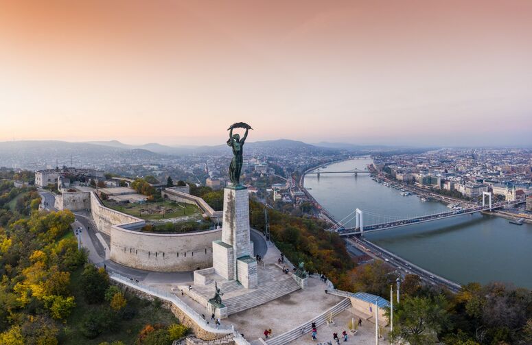 Süper Promosyon Prag - Viyana - Budapeşte Turu Pegasus HY ile 7 Gece (Prag Gidiş)