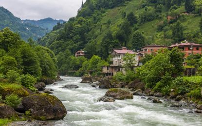 İkonik Doğu Karadeniz Yaylalar ve Batum Turu| 4 Gece Konaklamalı Uçaklı Adana Çıkışlı Trabzon Başlar