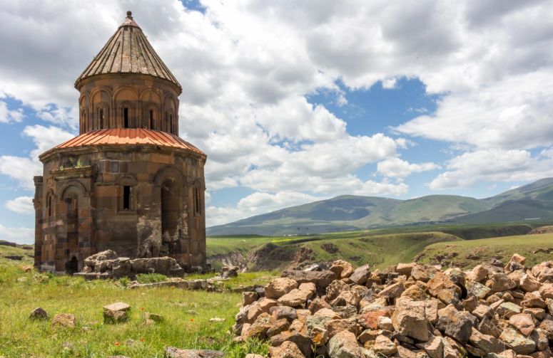 İkonik Kars ve Gürcistan Turu Tiflis Batum Gori Borjomi 4 Gece Konaklamalı Uçaklı İstanbul Çıkışlı Kars Başlar