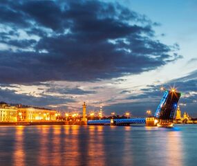 St. Petersburg Turu THY ile 3 Gece Şehir Turu Dahil