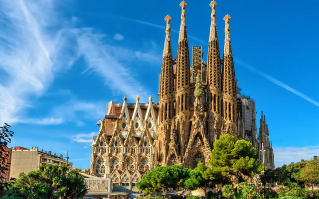 Sagrada Familia Bazilikası