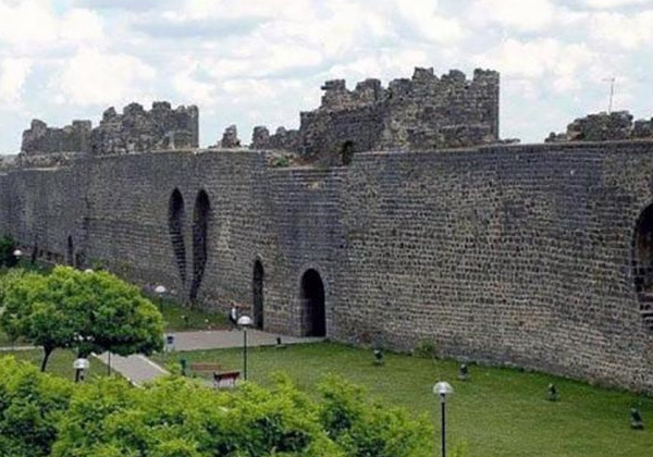 Diyarbakır Surları