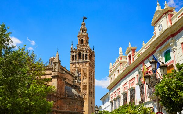 Sevilla Karedrali Giralda