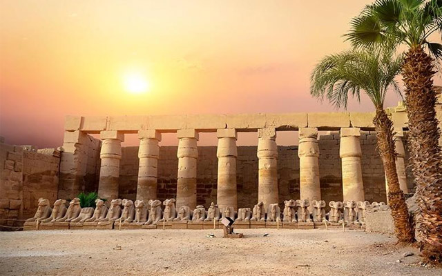 Karnak Tapınağı